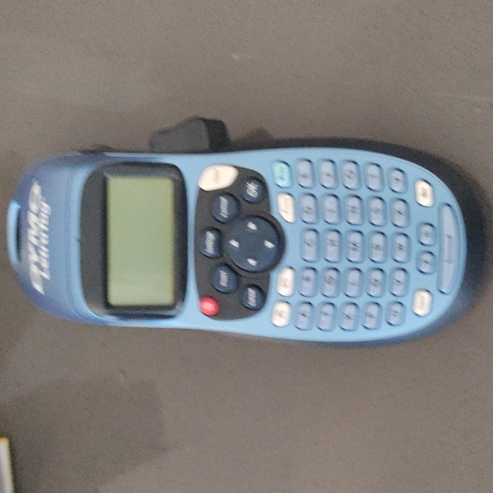 DYMO LABEL MAKER